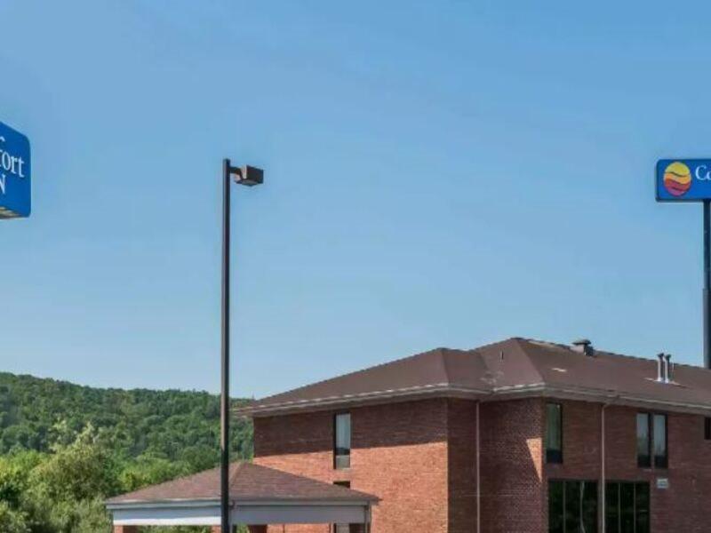 Hotel Surestay By Western Lebanon Valley